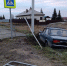 Трезвые так не ездят? Ограждение тротуара протаранил автомобилист в селе Миасском - Газета Маяк